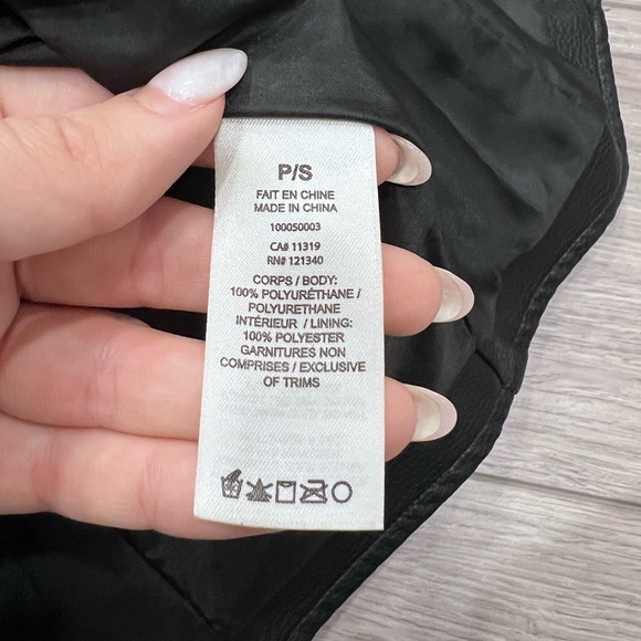 Cropped leather jacket - Picture 6 of 8